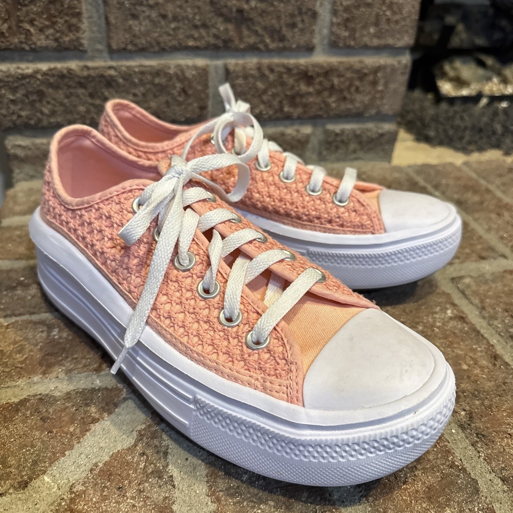 Chuck Taylor All Star Move Crochet Festival Ox shoes size 6 kids Pink Peach